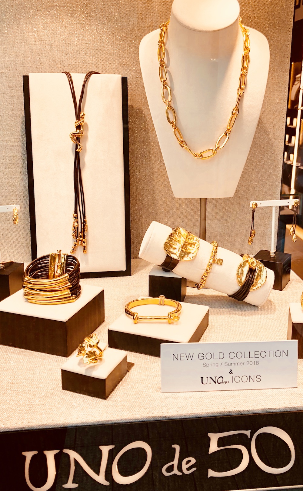 UNOde50 brand exclusive discount!