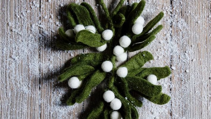 Decor solutions on sale that can update your holiday look