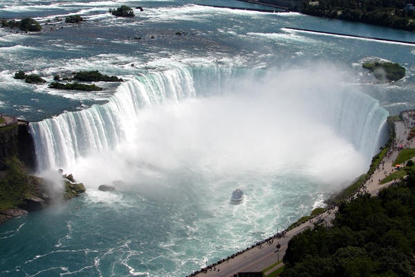 How to Save Money When You Visit Niagara Falls